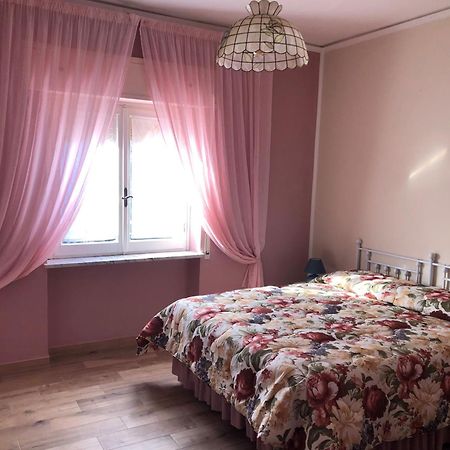 カプラローラCasa Di Giose Con Garageアパートメント エクステリア 写真